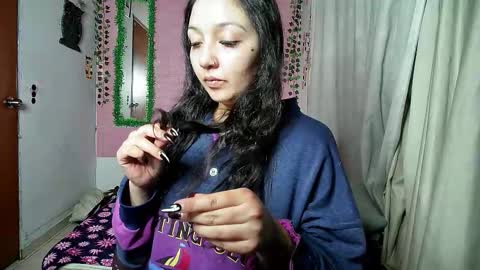 sexy lolas online show from November 21, 6:12 am