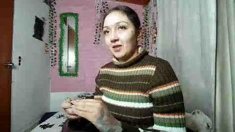 sexy lolas online show from January 12, 10:59 pm