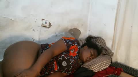 Snapshot of sexy_lunah chatting on October 24, 9:55 pm sexy_lunah online show from October 24, 9:55 pm