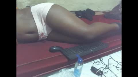 Snapshot of sexy_lunah chatting on December 5, 7:10 pm sexy_lunah online show from December 5, 7:10 pm