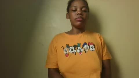 Snapshot of sexy_lyna chatting on October 29, 11:34 am sexy_lyna online show from October 29, 11:34 am