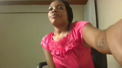 Snapshot of sexy_lyna chatting on November 3, 2:51 pm sexy_lyna online show from November 3, 2:51 pm