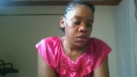 Snapshot of sexy_lyna chatting on November 11, 5:24 pm sexy_lyna online show from November 11, 5:24 pm