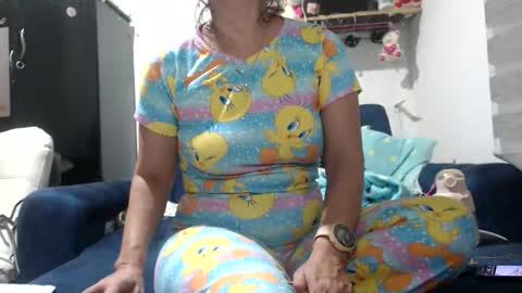 Mary online show from November 10, 2:32 am