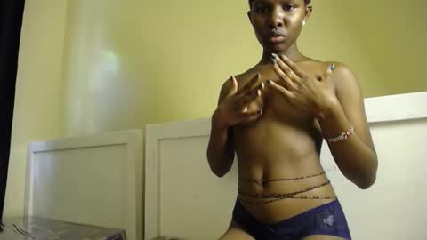 Snapshot of sexy_mia6 chatting on November 16, 9:59 am sexy_mia6 online show from November 16, 9:59 am