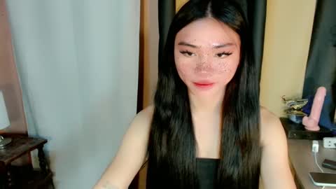 Snapshot of sexy_mikaxoxo chatting on January 24, 1:56 am mika online show from January 24, 1:56 am