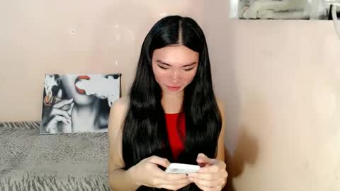 Snapshot of sexy_mikaxoxo chatting on January 25, 9:26 am mika online show from January 25, 9:26 am