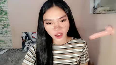 Snapshot of sexy_mikaxoxo chatting on January 28, 6:49 am mika online show from January 28, 6:49 am