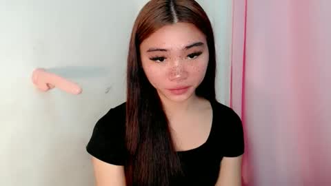 Snapshot of sexy_mikaxoxo chatting on October 5, 11:30 am mika online show from October 5, 11:30 am