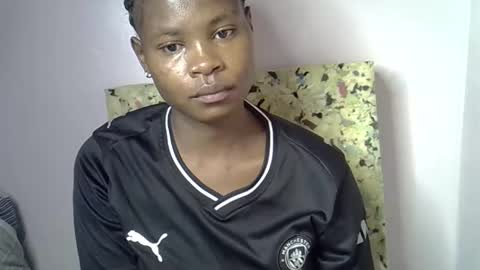 Molyne online show from February 15, 11:56 pm