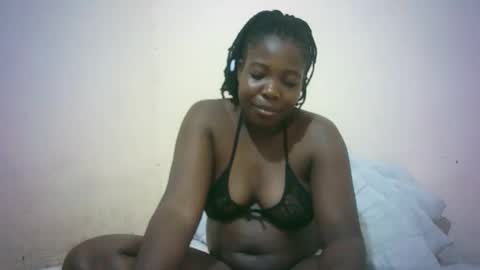 sexy_sandrah online show from April 3, 7:01 pm