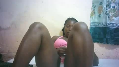 sexy_sandrah online show from April 22, 7:22 am