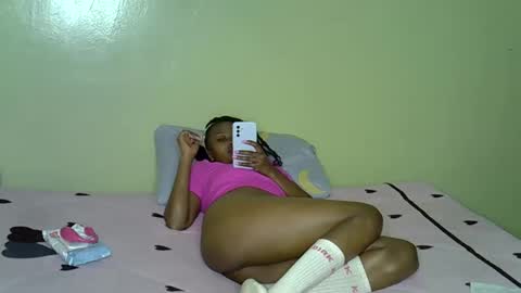 Snapshot of sexy_shan09 chatting on December 1, 2:11 pm sexy_shan09 online show from December 1, 2:11 pm