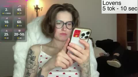 Snapshot of sexy_sweets chatting on February 13, 9:22 pm Sexy-Sweets online show from February 13, 9:22 pm