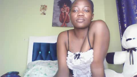 Snapshot of sexy_talia1 chatting on October 31, 11:50 pm Eunice online show from October 31, 11:50 pm