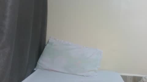 sexy_vennice online show from May 9, 2:33 pm