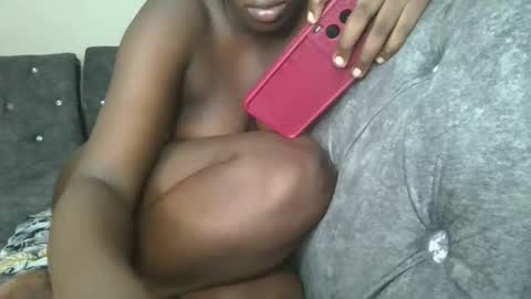 Snapshot of sexy_wendy5 chatting on December 10, 5:11 pm wendy online show from December 10, 5:11 pm