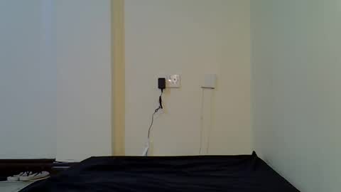 Snapshot of sexy_yello chatting on October 11, 6:06 pm Bantu girl online show from October 11, 6:06 pm