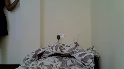 Snapshot of sexy_yello chatting on October 14, 8:15 am Bantu girl online show from October 14, 8:15 am