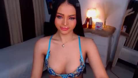 Snapshot of sexyadrianaqueents chatting on December 2, 2:09 am YOUR MISTRESS GODDESSS ADRIANA online show from December 2, 2:09 am