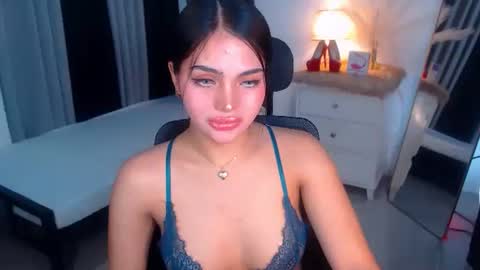 Snapshot of sexyadrianaqueents chatting on February 6, 4:21 am YOUR MISTRESS GODDESSS ADRIANA online show from February 6, 4:21 am
