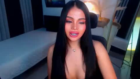 Snapshot of sexyadrianaqueents chatting on February 18, 2:49 am YOUR MISTRESS GODDESSS ADRIANA online show from February 18, 2:49 am