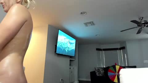 Ashley Teal online show from January 20, 10:15 pm