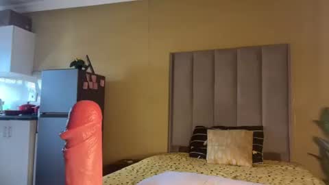 sexyasszeeee online show from October 24, 8:33 am