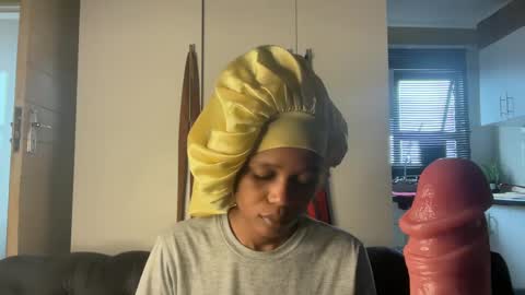 sexyasszeeee online show from November 17, 2:23 pm