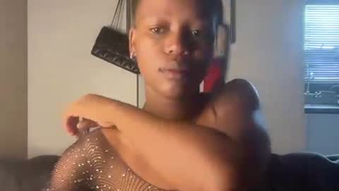 sexyasszeeee online show from February 24, 8:12 am