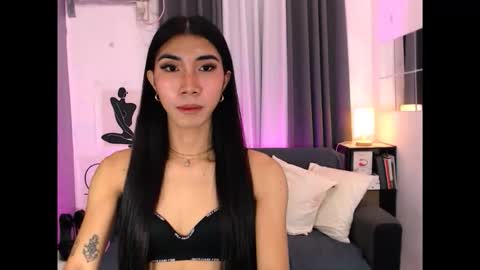 Snapshot of sexybabeglenda chatting on October 5, 2:43 am sexybabeglenda online show from October 5, 2:43 am