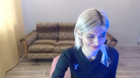 Snapshot of sexybeatriice chatting on January 11, 10:08 am sexybeatriice online show from January 11, 10:08 am