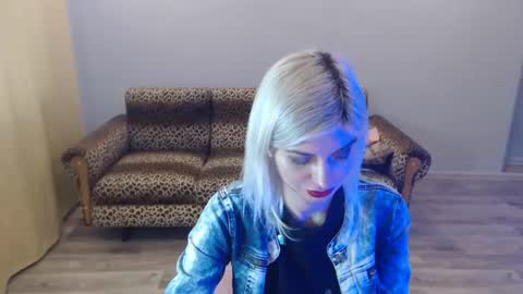 Snapshot of sexybeatriice chatting on January 16, 1:25 pm sexybeatriice online show from January 16, 1:25 pm