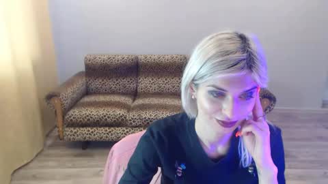 Snapshot of sexybeatriice chatting on January 21, 1:22 pm sexybeatriice online show from January 21, 1:22 pm