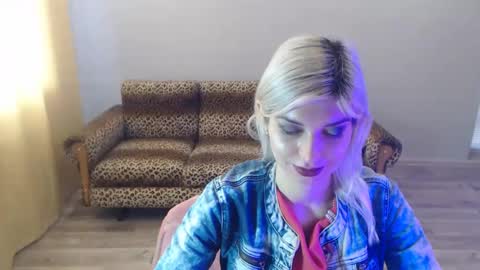 Snapshot of sexybeatriice chatting on January 31, 10:10 am sexybeatriice online show from January 31, 10:10 am