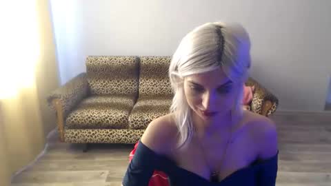 Snapshot of sexybeatriice chatting on September 23, 7:00 am sexybeatriice online show from September 23, 7:00 am