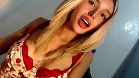 Snapshot of sexybite1 chatting on March 11, 10:29 am Seraphina Blaze online show from March 11, 10:29 am