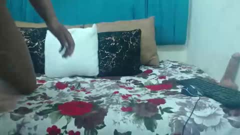 Snapshot of sexyboobsx2 chatting on September 26, 9:57 am sexyboobsx2 online show from September 26, 9:57 am