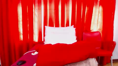 sexybustyboobs online show from February 20, 6:26 am