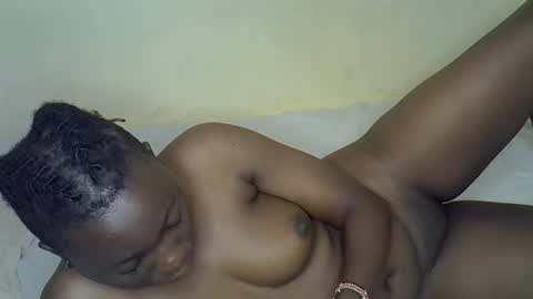 Snapshot of sexybutty1 chatting on September 30, 8:19 am sexybutty1 online show from September 30, 8:19 am