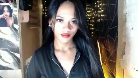 Miss Cheng online show from February 11, 10:42 am