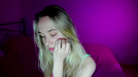 Sophia online show from February 6, 9:32 am