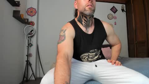 Antonioylola online show from December 25, 8:28 pm