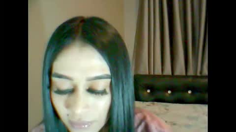 Snapshot of sexydiva02 chatting on November 7, 3:23 pm sexydiva02 online show from November 7, 3:23 pm