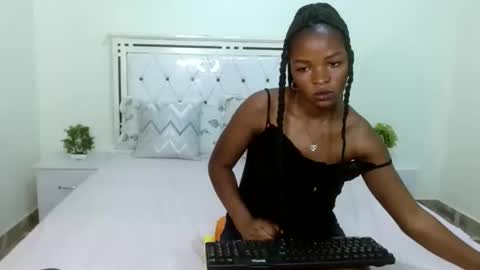 Snapshot of sexyebony256 chatting on February 1, 12:26 pm SexyEbony online show from February 1, 12:26 pm