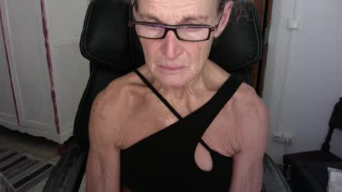 SexyFit58 online show from December 1, 11:58 pm