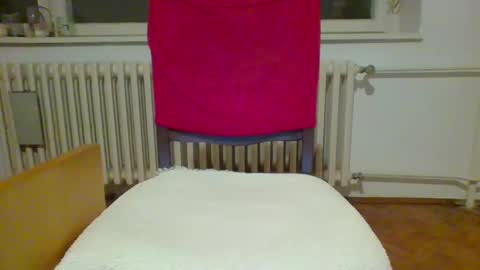 Snapshot of sexyfootlady chatting on December 12, 5:37 pm sexyfootlady online show from December 12, 5:37 pm