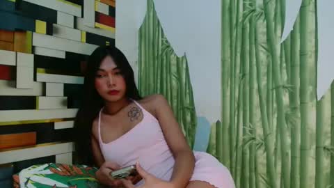 sexyhornyts4u online show from November 8, 12:05 pm