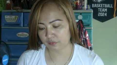 Snapshot of sexyhot_mama4you chatting on March 10, 1:56 am sexyhot_mama4you online show from March 10, 1:56 am