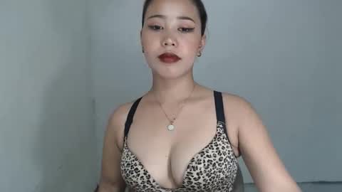 Snapshot of sexyhotbojean chatting on January 23, 4:30 am jeanken and jelian online show from January 23, 4:30 am